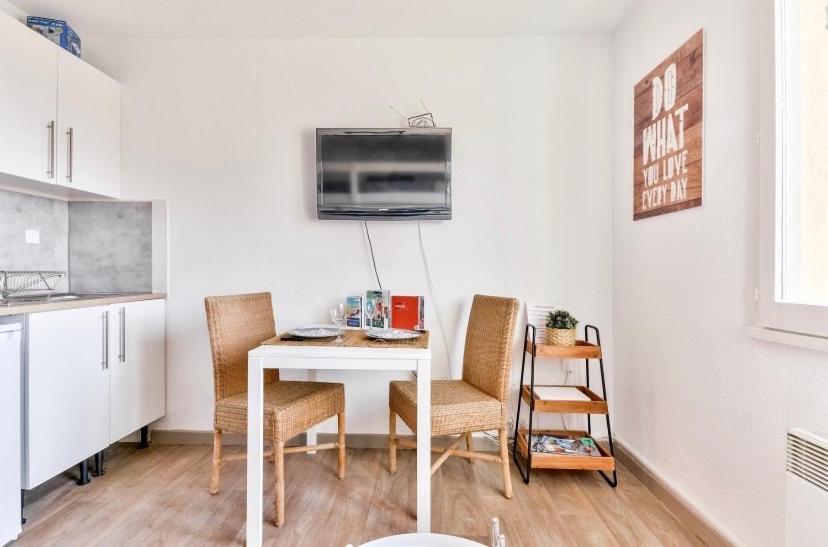 Studio Avec Piscines A 500M De La Plage Bandol Zewnętrze zdjęcie