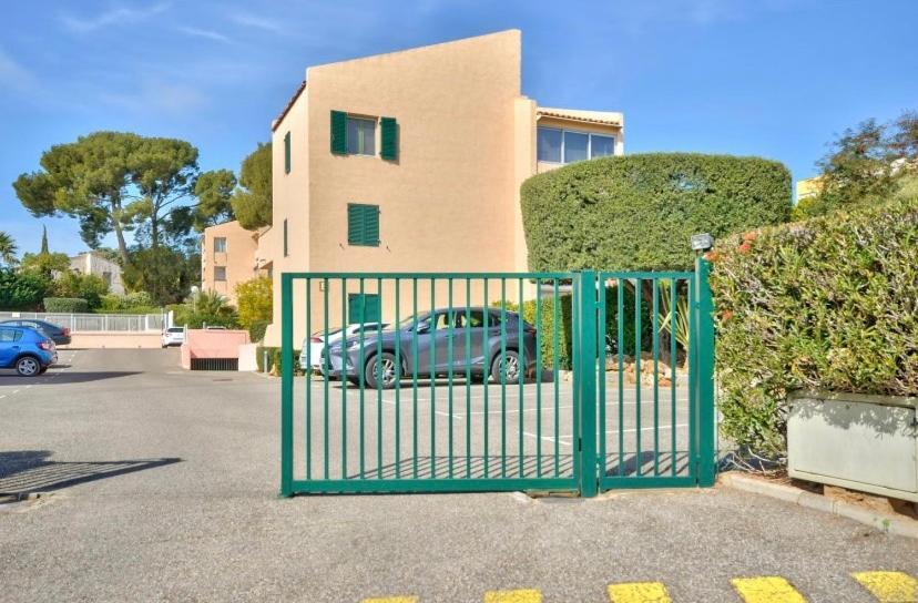 Studio Avec Piscines A 500M De La Plage Bandol Zewnętrze zdjęcie