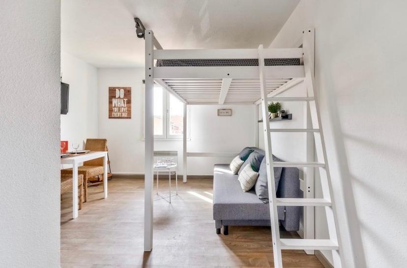 Studio Avec Piscines A 500M De La Plage Bandol Zewnętrze zdjęcie